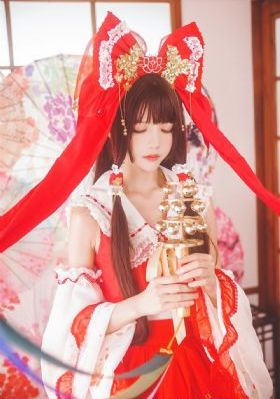 欧美肥老妇视频九色_BD英语在线观看高清